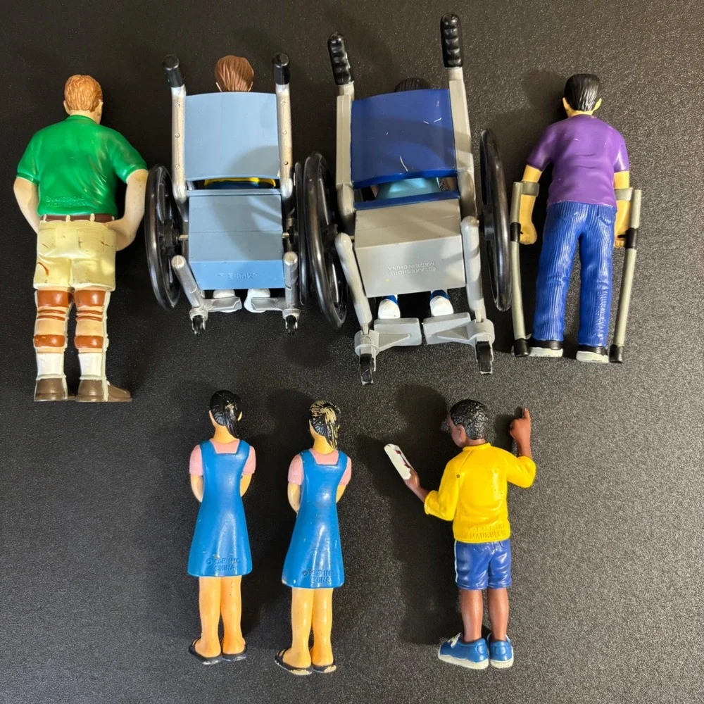 Lakeshore Differing Abilities Dolls/Figures 7pc D2-7